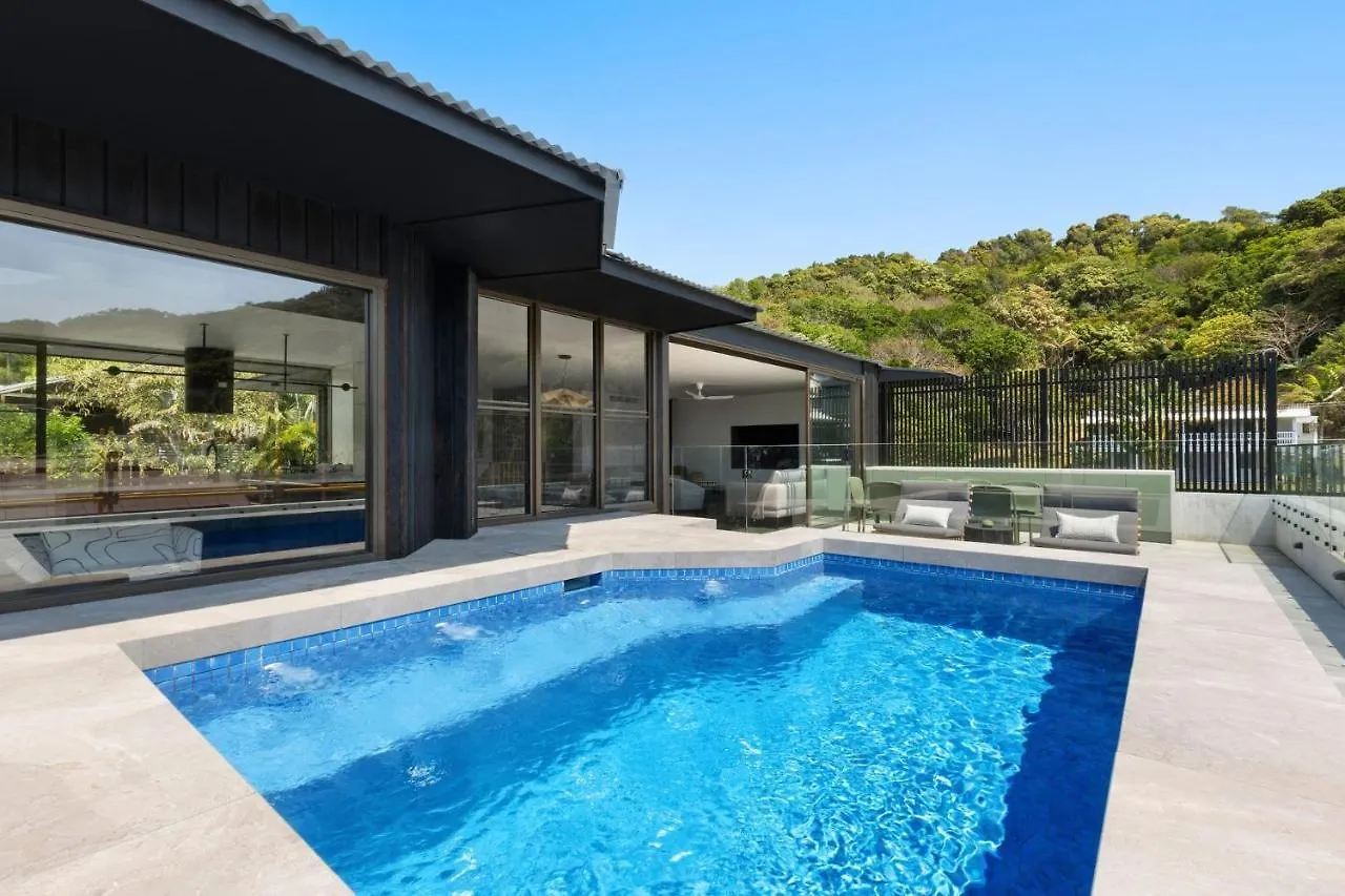 Moonrise & Starfall - Twin Wategos Luxury Retreats Byron Bay
